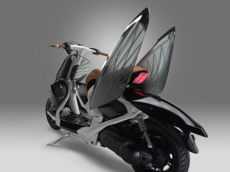 Yamaha 04GEN ¿insecto o mujer estilosa? tu decides