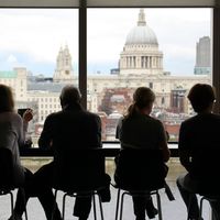 Se alzan las voces que piden a May un Brexit sin acuerdo. ¿Qué implicaciones tendría?