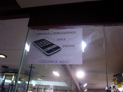 liberamos_iphones.jpg