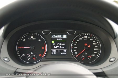 Audi Q3 quattro prueba interior 05