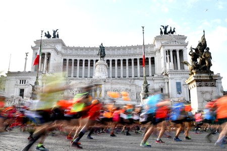 La maratón de Roma se cancela debido a la crisis del coronavirus; la maratón de Barcelona, de momento, sigue adelante