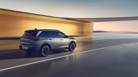 Peugeot 5008 Hybrid 2403styp 253