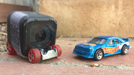 Montones de saltos Hot Wheels, en un vídeo acrobático que te hará volar la imaginación