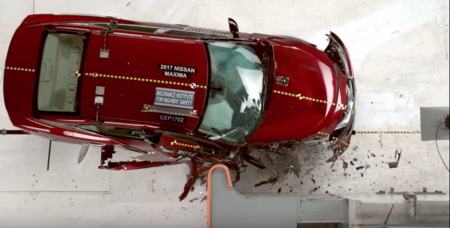 La IIHS encuentra que hay autos que favorecen la seguridad del conductor, pero no tanto la de los pasajeros