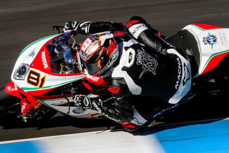 ¡Confirmado! Jordi Torres correrá en el WSBK 2019 con una Kawasaki del Team Pedercini Racing