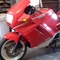 Si tienes 6.000 euros ahora puedes tener una Ducati Paso 906 expropiedad del campeón de F1 Nigel Mansell