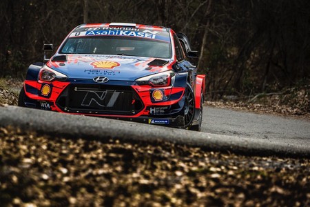 ¡Espeluznante! El campeón Ott Tänak sale ileso de un terrible accidente en el estreno del WRC en Montecarlo
