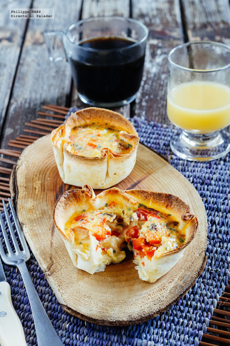 Huevos revueltos con verduras en cazuelita de tortilla. Receta