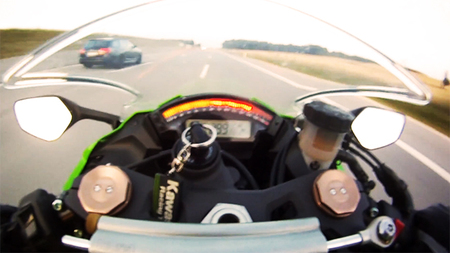 Cosas de Autobahn, Kawasaki ZX-10R vs Audi RS6
