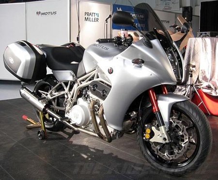 Motus MST, cruiser americana con aspecto europeo