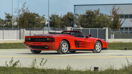 Ferrari Testarossa Spider 2