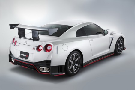 Nissan GT-R Nismo N Attack Package: 'godzilla' saca las garras para el circuito