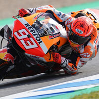 Marc Márquez ha sufrido un fuerte accidente en Jerez que le ha mandado al hospital, pero podrá seguir corriendo