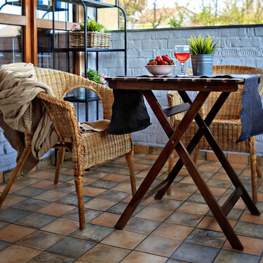 JYSK tiene las lámparas solares multifunción ideales para llenar de magia la terraza o el jardín: cuestan 4 euros 