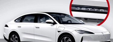 Parece un BYD, pero es un Jetta: este es el nuevo sedán barato de Grupo Volkswagen