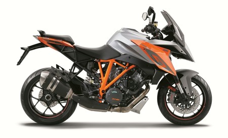 Un manguito de gasolina fuerza la llamada a revisión de todas las KTM 1290 Super Duke GT