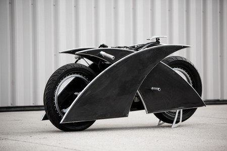 La Racer-X es la moto eléctrica que se compraría Blade, con dirección controlada por arduino