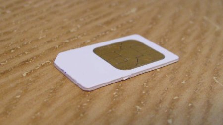 Las operadoras que distribuyen el iPhone, nada contentas con su posible SIM integrada