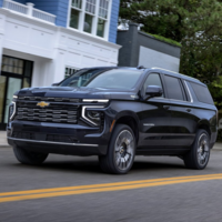 Ya nadie quiere hacer motores V8, pero GM nada a contracorriente y desafía a la industria con un ocho cilindros completamente nuevo