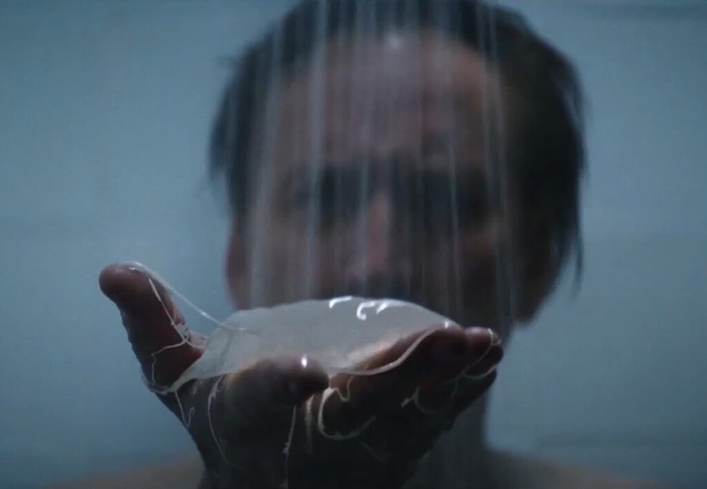 Es una de las mejores adaptaciones de Lovecraft, cuenta con el talento delirante de Nicolas Cage y ha llegado a Prime Video 