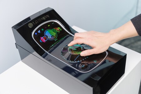 Photo 4 Lg Displays Stretchable Display