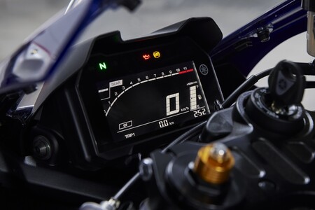 Yamaha R7 2022 051