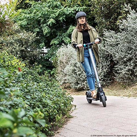 Ofertas flash en AliExpress: robot aspirador Midea MR02, auriculares inalámbricos Mifa X3 TWS y patinete eléctrico Cecotec