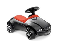 El primer BMW de tu hijo: un correpasillos