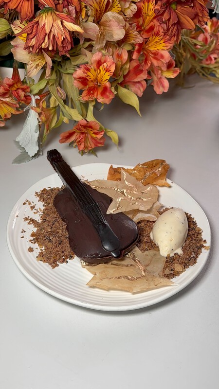 CDMX tiene un lugar donde cuentan con un menú de postres inspirados en el Día de Muertos y Halloween. Cuánto cuestan y cómo llegar en metro