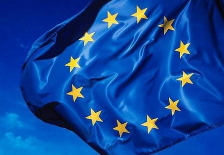 Las tarifas nacionales podrían subir si los operadores se ven obligados a no cobrar el roaming europeo