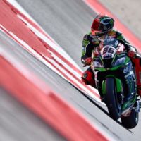 Poles para Tom Sykes y Federico Caricasulo en San Marino. Xavi Forés tercero y Jordi Torres sin electrónica