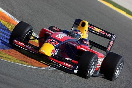 Robert Wickens se adjudica la primera carrera de F2