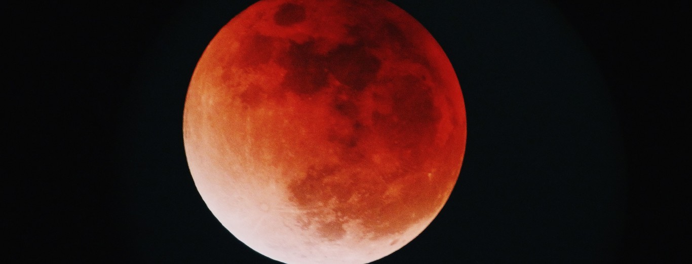Puedes ver luna de sangre