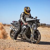 Disparar 50 balas por segundo a 320 km/h ahora es una realidad con esta Yamaha YZF-R1 War Horse