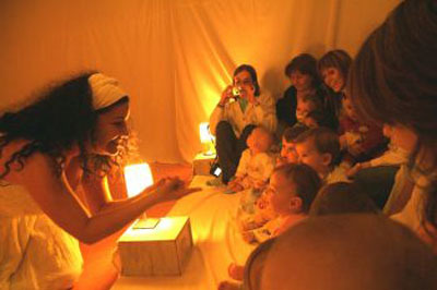 Rompiendo el cascarón 2009: ciclo de teatro para bebés