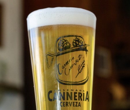 Dónde celebrar el Día Internacional de la Cerveza 2026 en CDMX: 5 lugares con chelas, buena comida y gran ambiente