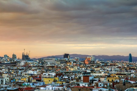 Cataluña está en alerta por alta contaminación y ya prepara restricciones al tráfico en Barcelona