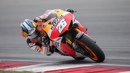Dani Pedrosa el más rápido en la primera jornada de Sepang. Marc Márquez asusta