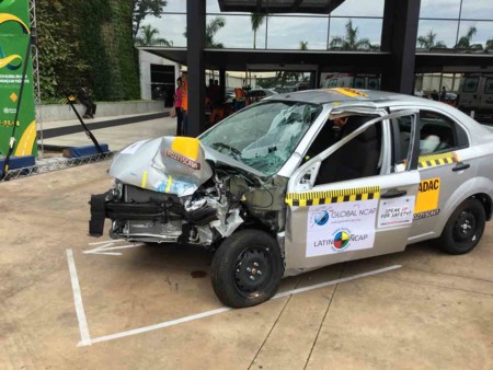 Seguridad en los autos mexicanos ¿una cuestión de lujo?