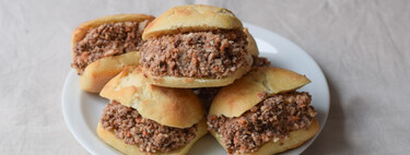 Montadito de pringá, receta de la irresistible tapa sevillana