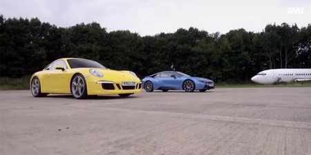 Porsche 911 Carrera S vs BMW i8. ¿Quién ganará la drag race?