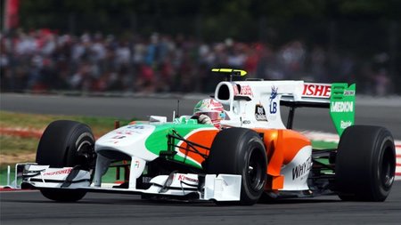 GP de Gran Bretaña 2010: Vitantonio Liuzzi pierde cinco posiciones por obstruir a Nico Hulkenberg