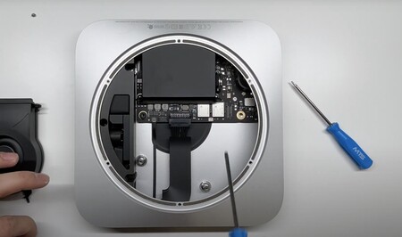 Aparecen las primeras imágenes de los M1 en un vídeo desmontando el Mac mini