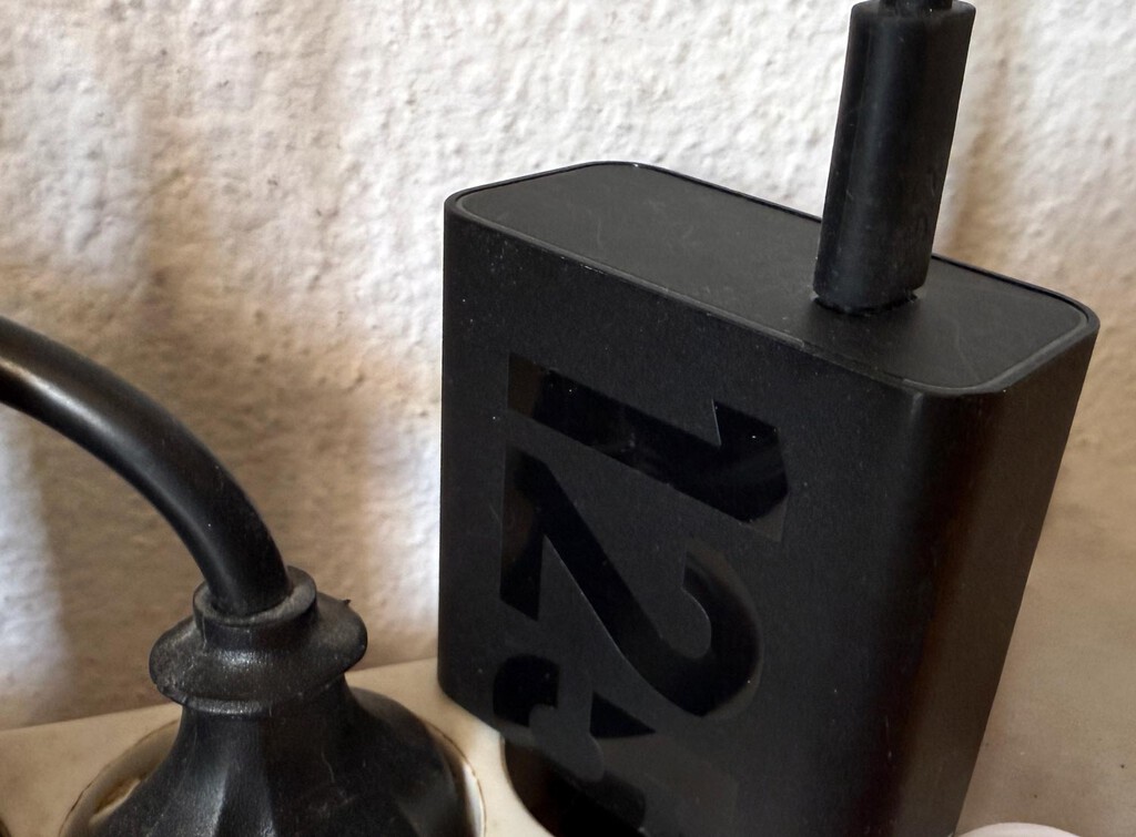 Mi cargador decía que cargaba a 120 W, y yo me lo creía. Hasta que lo comprobé con esta app