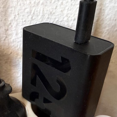 Mi cargador prometía 120 W de carga rápida y tuve que comprobarlo. La realidad es bastante menor