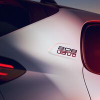 El coche con el que soñaron muchos en los años 80 tiene sucesor: es eléctrico, corre una locura y llega con producción limitada 