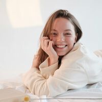 El optimismo también puede aprenderse: este es el método ABCDE para una vida más positiva y feliz 