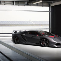 ¿Tienes 3 millones de euros y no sabes en que gastarlos? Tenemos la solución, 1 de los 20 Lamborghini Sesto Elemento esta a la venta. 