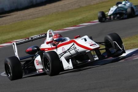 Nobuharu Matsushita 2014 F3 Japón Sugo