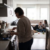 Família compra casa nova e filho começa a ter crises de asma, mais tarde descobrem que a culpa era da com cozinha integrada 